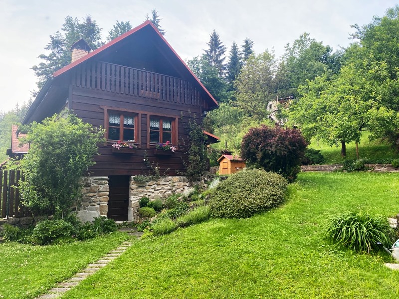 Exkluzivní nabídka prodeje nádherné dřevěnice v obci Držková