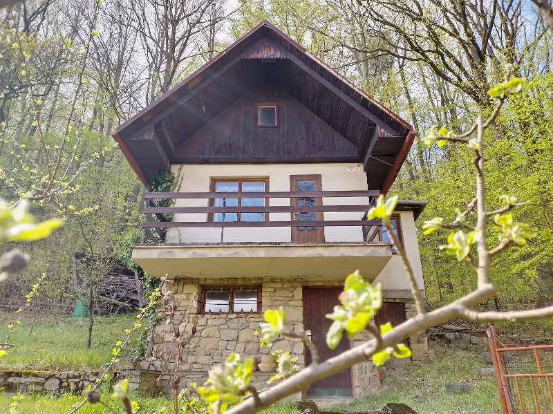 Nabídka koupě rekreační chaty se zahradou v obci Jaroslavice