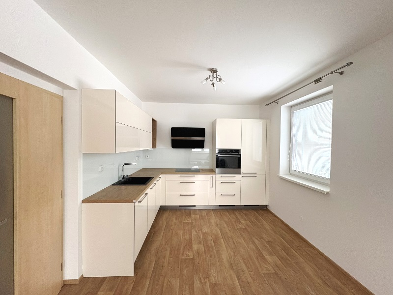 Exkluzivní nabídka pronájmu krásného bytu 2+kk ve Vizovicích s terasou