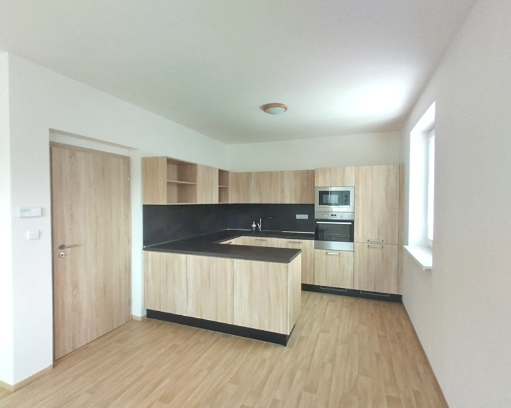 Exkluzivní nabídka pronájmu krásného bytu 2+kk ve Vizovicích na ulici Tyršova